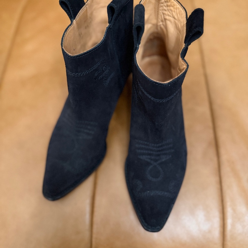 Elegant Black Suede Leather Ankle Booties Made in Italy - Picture 5 of 5